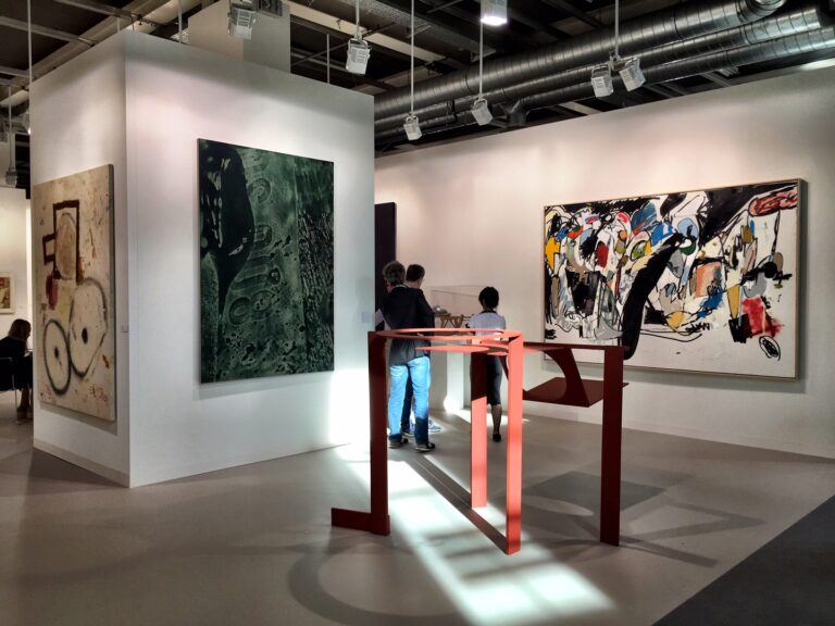 Art Basel 2015 Basilea 21 Basel Updates: immagini dalla regina delle fiere. "Already sold" spesso pronunciato dai galleristi di Art Basel: vendite elevate anche per le generazioni più recenti