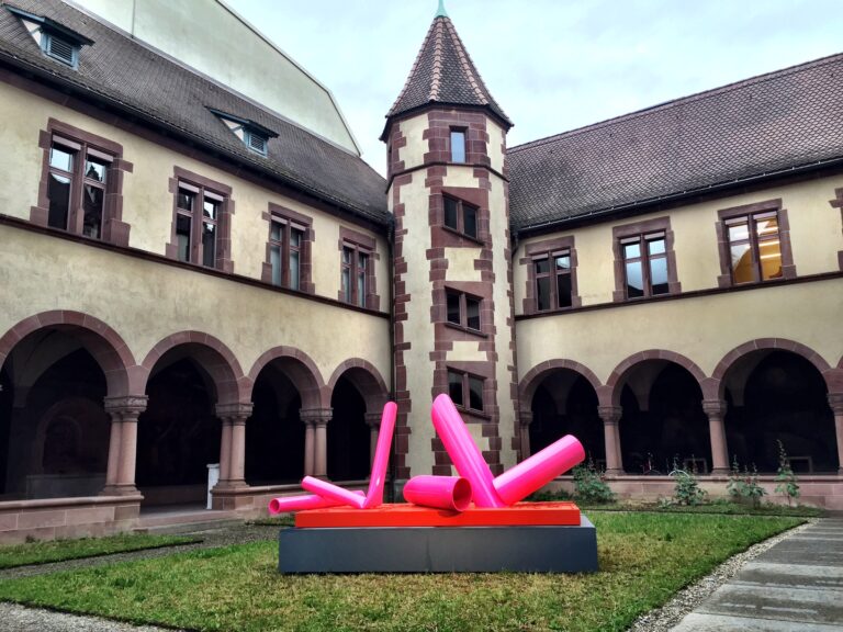 Art Basel 2015 Parcours 02 Basel Updates: a spasso per Basilea con i Parcours d'arte. Dalla ghigliottina di Piero Golia all'uomo arcaico di Ugo Rondinone, ecco le immagini