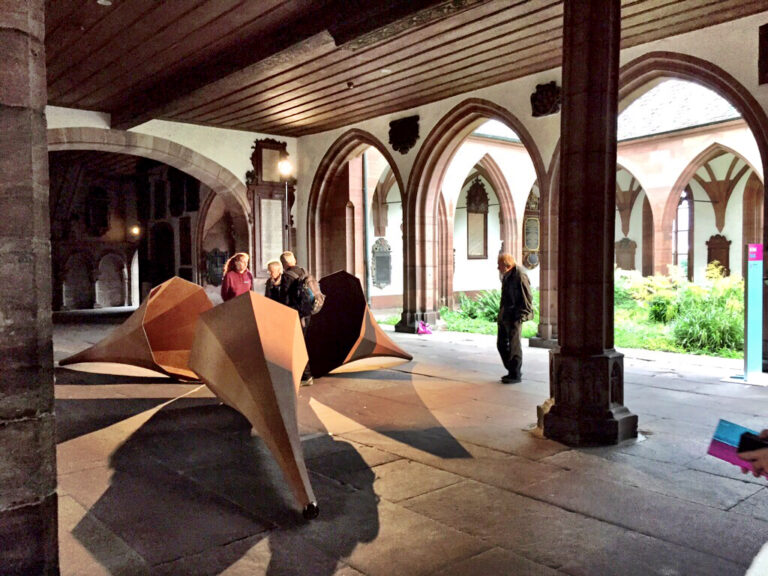 Art Basel 2015 Parcours 06 Basel Updates: a spasso per Basilea con i Parcours d'arte. Dalla ghigliottina di Piero Golia all'uomo arcaico di Ugo Rondinone, ecco le immagini