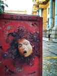C215 a Palermo 2 C215 sulle tracce di Caravaggio. La denuncia di uno street artist: Palermo, città indifferente