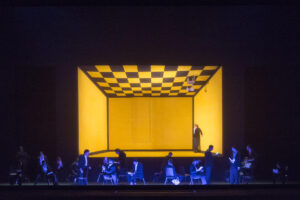 Testo di Vassilij Kandinskij, scene ed i costumi di Gianni Dessì. Al Teatro Comunale di Bologna va in scena Il Suono Giallo