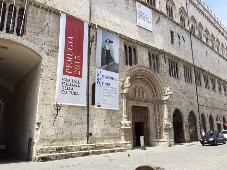 La percezione del futuro Perugia 8 Minimal Art al cospetto dei capolavori dei Trecento italiano. Immagini dalla mostra della Collezione Panza di Biumo a Perugia