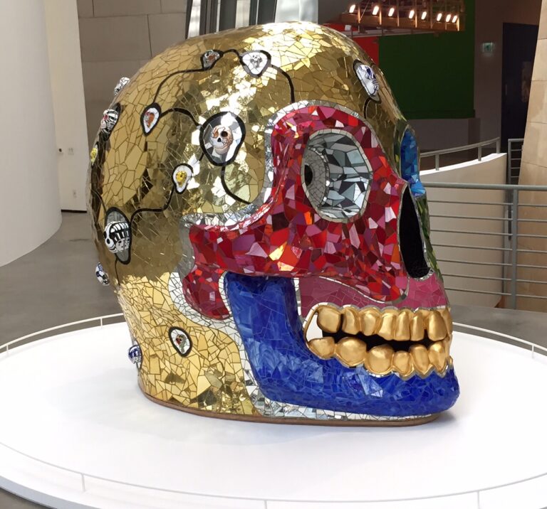 Niki de Saint Phalle Skull Meditation Room L'etica nella Pop Art. Niki de Saint Phalle al Guggenheim di Bilbao