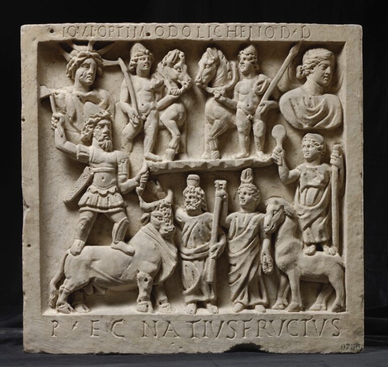 Rilievo di Giove e Giunone Dolicheni, Iside, Serapide, Dioscuri, Sole e Luna, 250 d.C. ca. - Musei Capitolini, Roma - © Foto di Zeno Colantoni