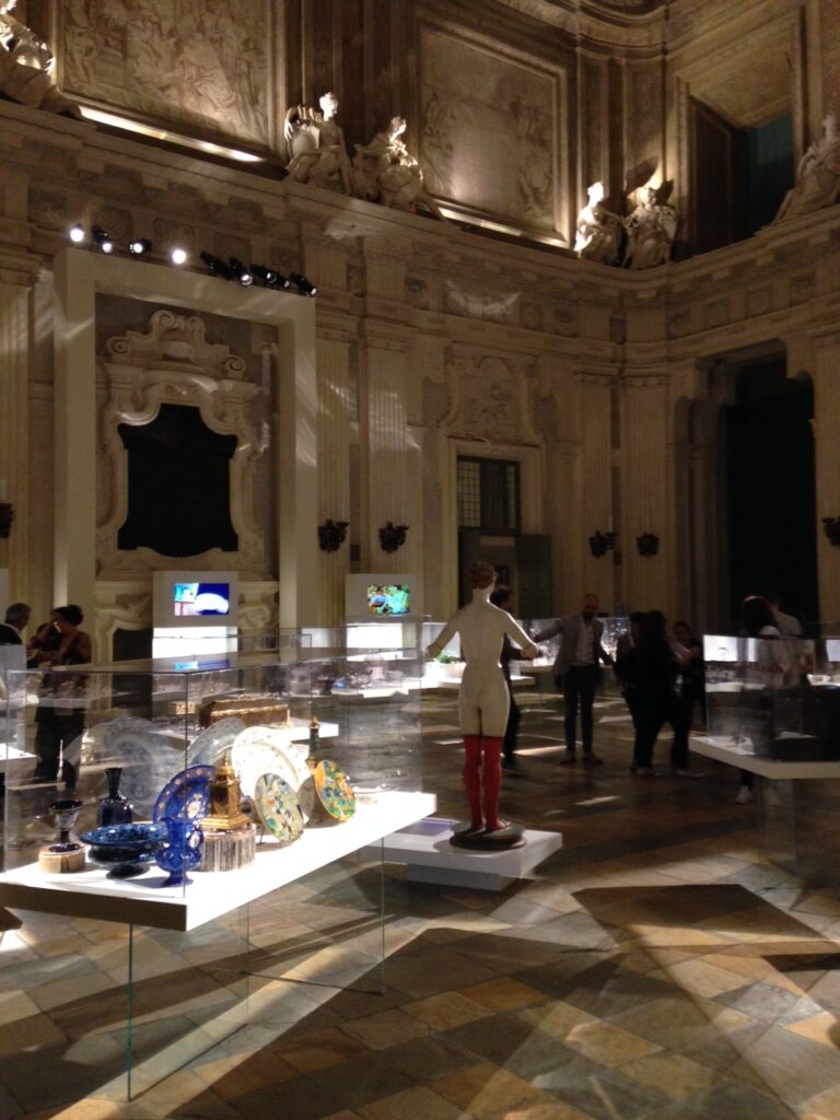 Immagini dall’opening di Time Table a Palazzo Madama di Torino. Una mostra sulla convivialità nei secoli, anche nei fatti. Grazie alle cene del portale di #SocialEating Gnammo