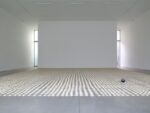 Wolfgang Laib, The rice meals for another body, 2015 - veduta dell’installazione presso Galleria Lia Rumma, Milano 2015 - Courtesy Galleria Lia Rumma, Milano - Napoli