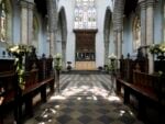 Bill Viola, 'Earth, Martyr, Air, Martyr, Fire Martyr, Water Martyr, 2014, video in alta risoluzione su schermi piatti verticali, 107 x 62 x 6.8 cm, veduta della mostra presso Auckland Castle, Bishop Auckland, Contea di Durham. Photo © Mark Pinder