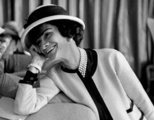 Inpratica. Coco Chanel: la bellezza può più del dolore