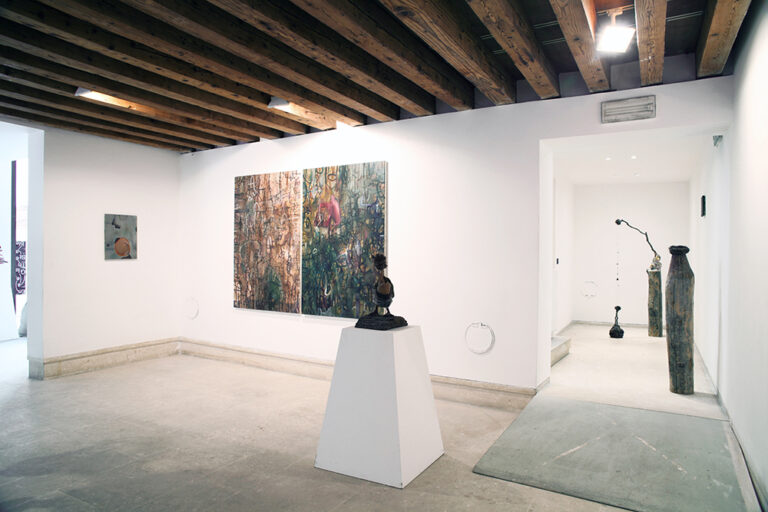 Enej Gala - The Stable - veduta della mostra presso la Galleria A+A, Venezia 2015 - photo Rachele Maistrello