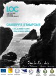Giuseppe Stampone Il Mare Blu di Capo d’Orlando 2015 locandina Giuseppe Stampone in residenza in Sicilia. “Saluti da Capo d’Orlando”, un viaggio tra le emozioni e i ricordi di una comunità