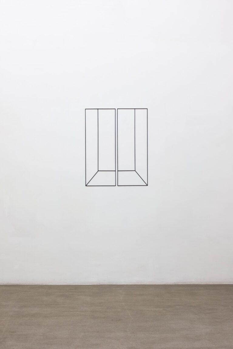 Haris Epaminonda, Untitled, 2014 - Courtesy Galleria Massimo Minini, Brescia, e artista - photo Giorgio Benni
