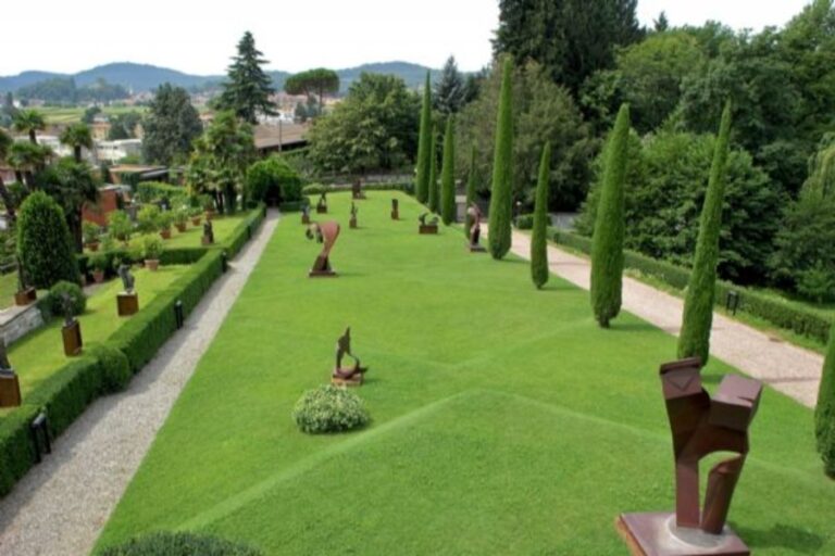 Il parco del Museo Vincenzo Vela Il Museo Vincenzo Vela riapre al pubblico a Ligornetto, nel Canton Ticino. È una delle più importanti case d'artista dell'Ottocento europeo