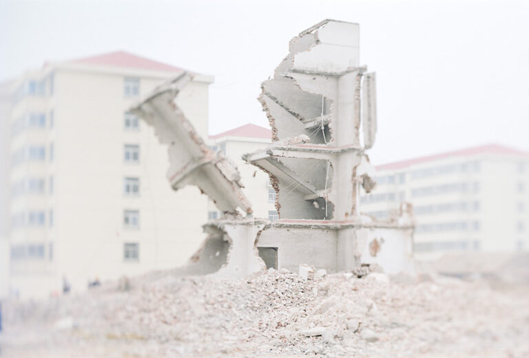 Linyi, China, 2001 - da NotSoFarEast, 2001 - © Olivo Barbieri