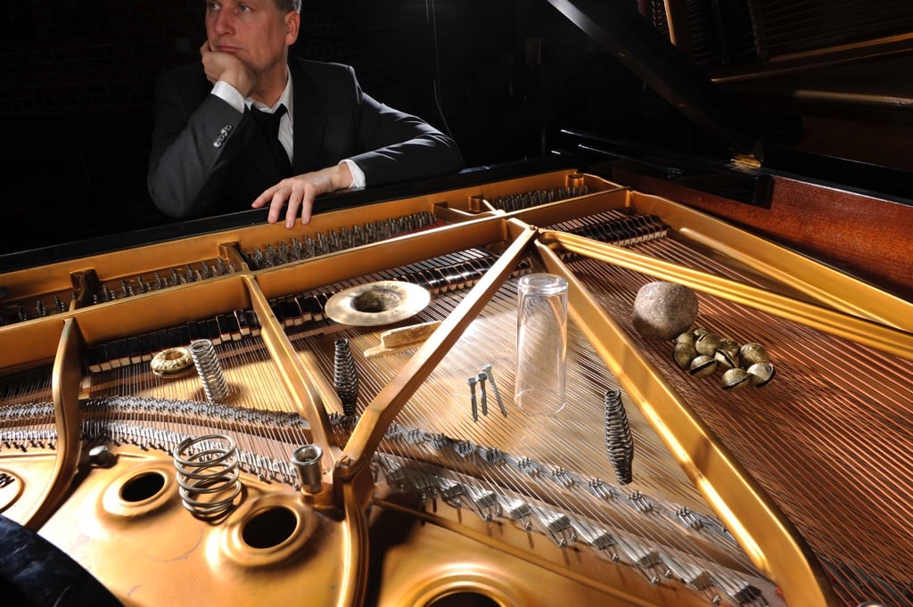 Reinhold Friedl: Inside Piano