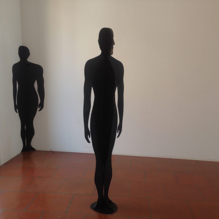 Sam3, Uomo a croce, 2015 - Courtesy Galleria Doppelgaenger