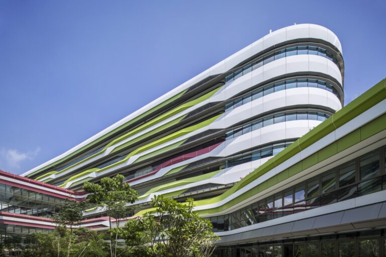 Unstudio Singapore University Of Technology And Design 2 Il MIT del Sud-est asiatico. In soli 5 anni dal progetto UNstudio inaugura il nuovo campus della Singapore University Of Technology And Design