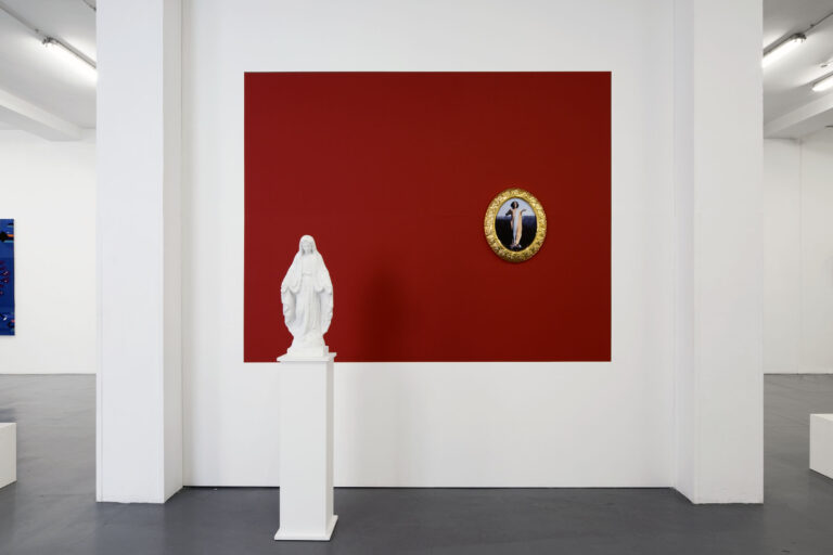 [ec-cel-lèn-za] – veduta della mostra presso la Galleria Giovanni Bonelli, Milano 2015 - photo © Viola Malaspina