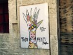 Il manifesto del Todi Festival di Michelangelo Pistoletto Da Joseph Beuys ad Alberto Burri, a Bruno Ceccobelli. Tanta arte (e un po' di vino) nell'edizione 2015 del Todi Festival, ecco le immagini