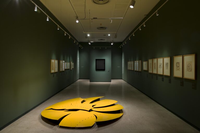 Lucio Fontana - Concetti Spaziali - veduta della mostra presso la GAM, Torino 2015