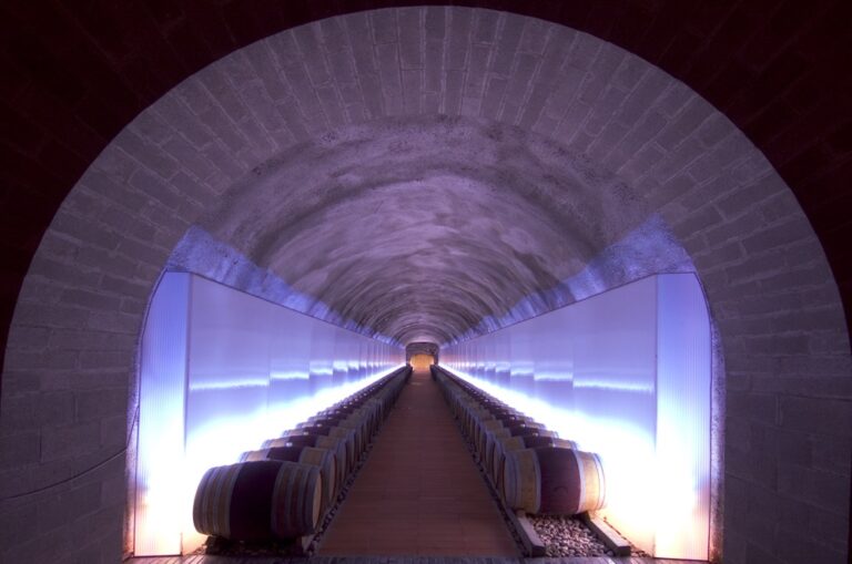 Mario Botta, Cantina Petra, Suvereto 2003 - photo Enrico Cano