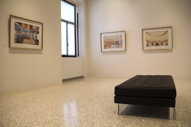 Massimo Siragusa - Spazi Condivisi – veduta della mostra presso Palazzo Tadea, Spilinbergo 2015 - photo © Terry Peterle