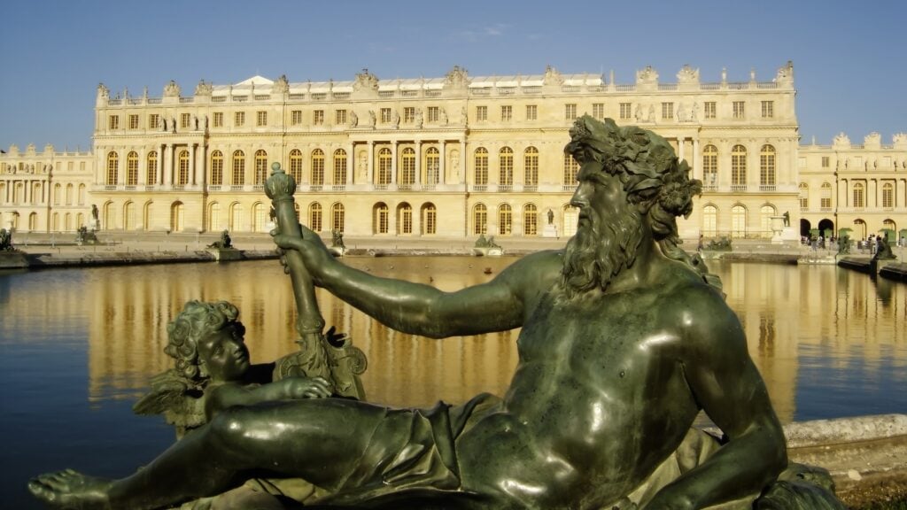 Un pezzo della Reggia di Versailles diventerà un hotel di lusso. In cambio di tanti soldi: ecco un esempio da seguire per i nuovi direttori dei musei italiani