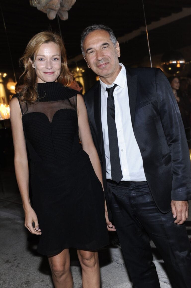 Stefania Rocca e Carlo Capasa chez Vuitton