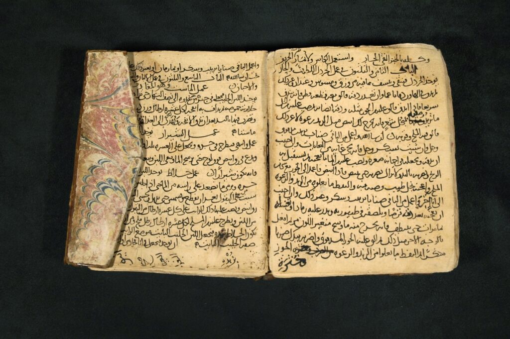 L’altro Iraq, quello che lavora a salvare il patrimonio storico artistico. La Biblioteca Nazionale di Baghdad avvia un ampio progetto di restauro e digitalizzazione