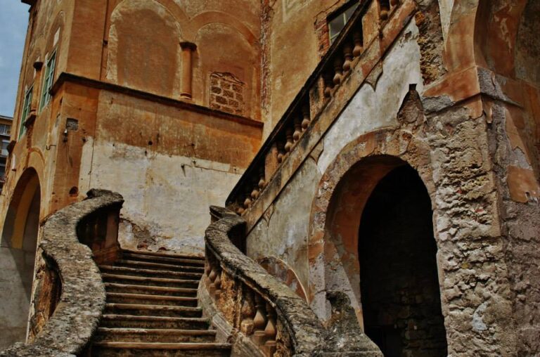 Villa Di Napoli Palermo ph Facebook comuni e borghi di Sicilia 2 Palermo, Villa Di Napoli: ennesimo scandalo della Regione Siciliana. Stuprato un gioiello architettonico di origini arabo-normanne. Decenni di furti e degrado