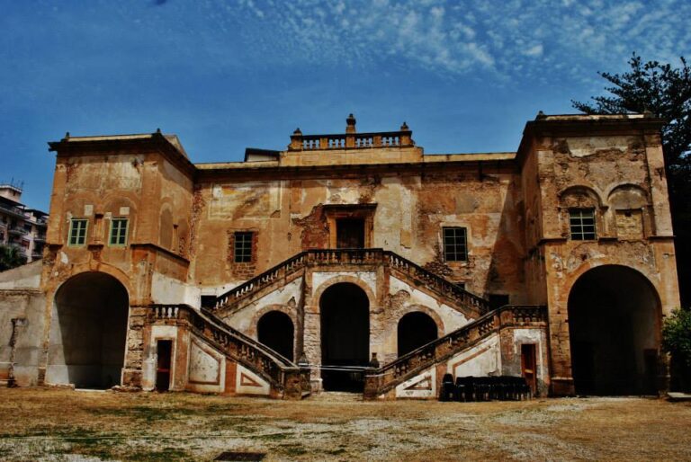 Villa Di Napoli Palermo ph Facebook comuni e borghi di Sicilia Palermo, Villa Di Napoli: ennesimo scandalo della Regione Siciliana. Stuprato un gioiello architettonico di origini arabo-normanne. Decenni di furti e degrado