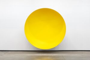 La prima volta di Anish Kapoor in Russia. Ecco le immagini dalla preview della grande mostra al Jewish Museum di Mosca