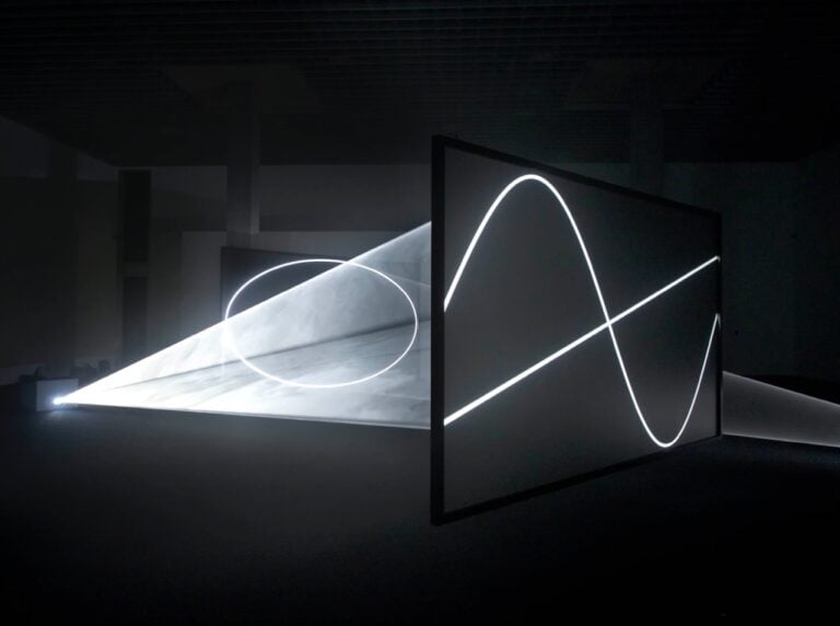 Anthony McCall – Solid Light Works - veduta della mostra presso MASILugano, Lugano 2015 - photo Stefania Beretta, Verscio