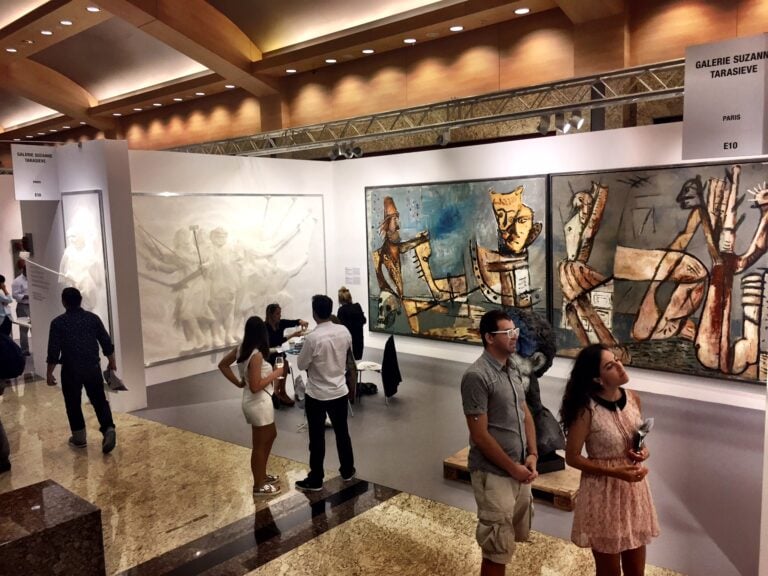 Art International 2015 Istanbul 01 Non solo Biennale di Istanbul. Sul Corno d'Oro c'è anche la fiera Art International, con tanta Italia fra gli stand: ecco le immagini dell'opening