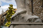 Jeff Koons a Firenze 11 Ecco le immagini dei trionfo di Jeff Koons a Firenze. Festa grande a Palazzo Corsini: e il sindaco gli consegna le chiavi della città