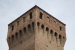 La Torre del Pennello dopo il Restauro A Vignola la Rocca torna agli antichi splendori. Con i restauri, parte un progetto di studio e rivalutazione, mentre le pitture murali si accendono di luce