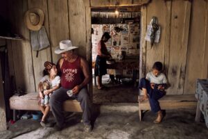 Steve McCurry a Venezia. Una mostra a libro aperto