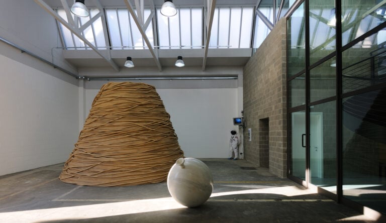 A Torino la galleria Gagliardi Art System diventa Gagliardi e Domke. Nuovo socio di Dusseldorf, 200mq in più di spazio espositivo: mostra inaugurale dell’artista spagnolo Rómulo Celdrán