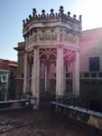 Villino Favaloro, Palermo - la torretta ottogonale con i decori musivi di Salvatore Gregorietti