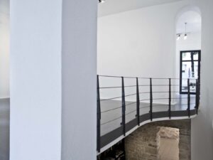 Boxart Gallery gira la boa dei vent’anni. Ecco in anteprima le immagini del restyling dello spazio veronese, che festeggia con tutti gli artisti della scuderia