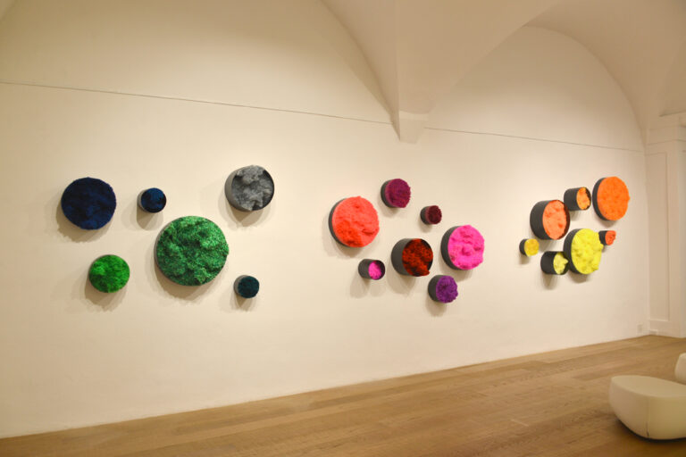 Francesca Pasquali - Plastic Shapes - veduta della mostra presso la Galleria Tornabuoni Arte, Firenze 2015 - photo Valentina Grandini