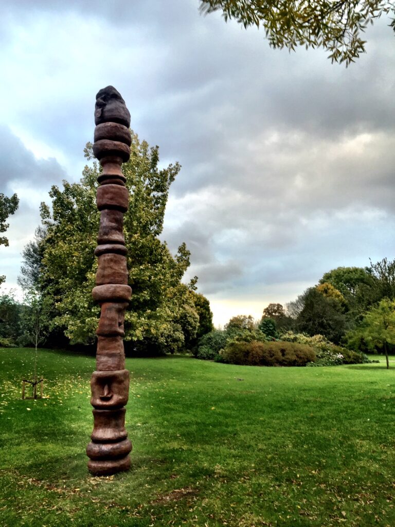 Frieze 2015 Sculpture Park 3 London Updates: la sezione all'aperto di Frieze non funziona più. Meglio sospenderla come a New York?