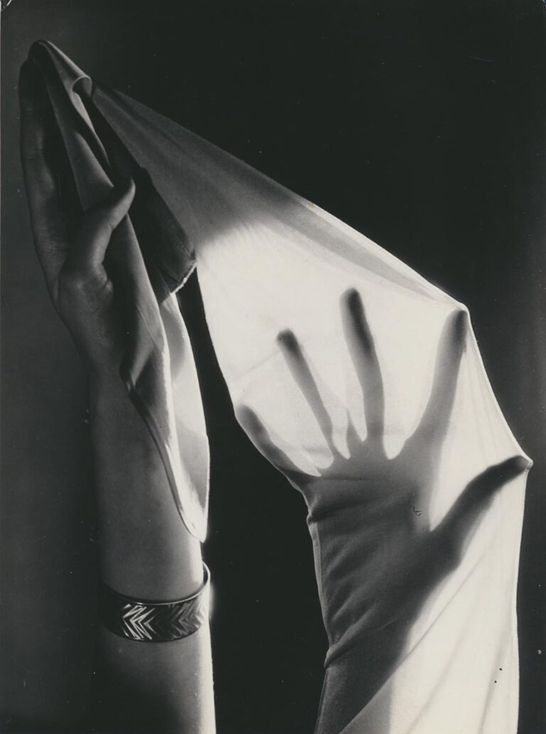 Hein Gorny, Rogo-Strümpfe (Calze Rogo) 1935 ca. © Hein Gorny Collection Regard
