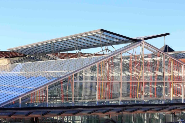 Il liceo Honorè de Balzac a Castelnau le Lez Francia NBJ Architectes 6 Montpellier, restauro sostenibile per il liceo francese Honoré de Balzac. In linea con l’etica dell’istituto. Quando contenuto e contenitore sono in sintonia. Ecco la fotogallery