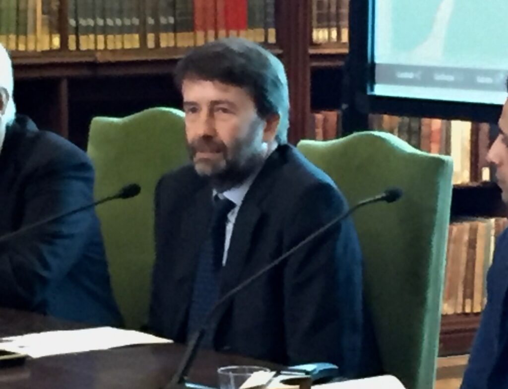 Videointervista al ministro Dario Franceschini: “Comunicazione, web e social network sono elementi chiave anche per arte e cultura. Spazio alle giovani startup italiane”