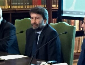 Videointervista al ministro Dario Franceschini: “Comunicazione, web e social network sono elementi chiave anche per arte e cultura. Spazio alle giovani startup italiane”