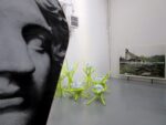 In Contemporanea disparidispari Project veduta allestimento Patrick Tuttofuoco Peter Goi Alterazioni Video Le gallerie di Reggio Emilia, aperte In contemporanea. Tutte le immagini della seconda edizione della rassegna ricca di mostre, eventi, murales