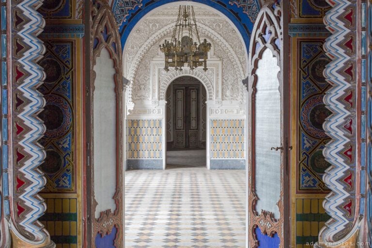 Interni del Castello di Sammezzano 13 Save Sammezzano. All’asta a Firenze il più invisibile ed eclettico dei castelli italiani: ma chiunque può comprarne un pezzetto aderendo all'iniziativa di crowdfunding