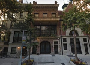 Larry Gagosian imprenditore immobiliare: il re degli art dealer vende la sua casa a New York per 18 milioni di dollari.  In attesa che sia pronta la sua nuova mega residenza nell’Upper East Side