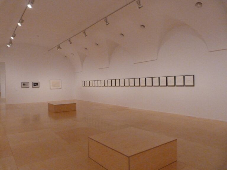 Nasreen Mohamedi – L’attesa fa parte di una vita intensa - veduta della mostra presso il Museo Reina Sofía, Madrid 2015