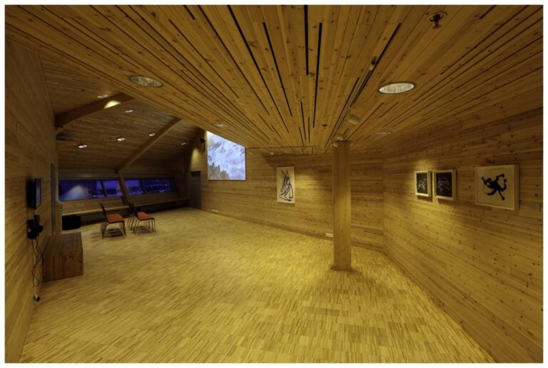 Studio Jarmund-Vigsnæs, Kunsthall Svalbard - photo Yngve Olsen Sëbbe